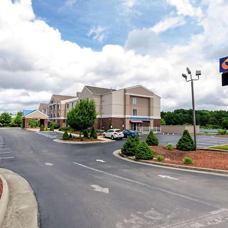 Comfort Inn & Suites Hillsville I-77 Exteriör bild