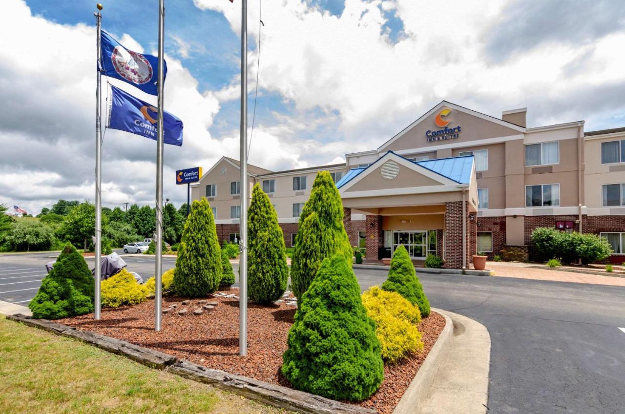 Comfort Inn & Suites Hillsville I-77 Exteriör bild
