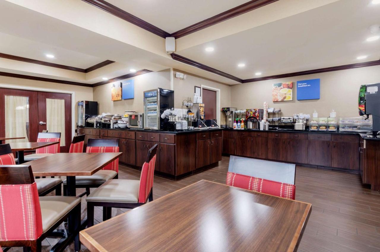 Comfort Inn & Suites Hillsville I-77 Exteriör bild