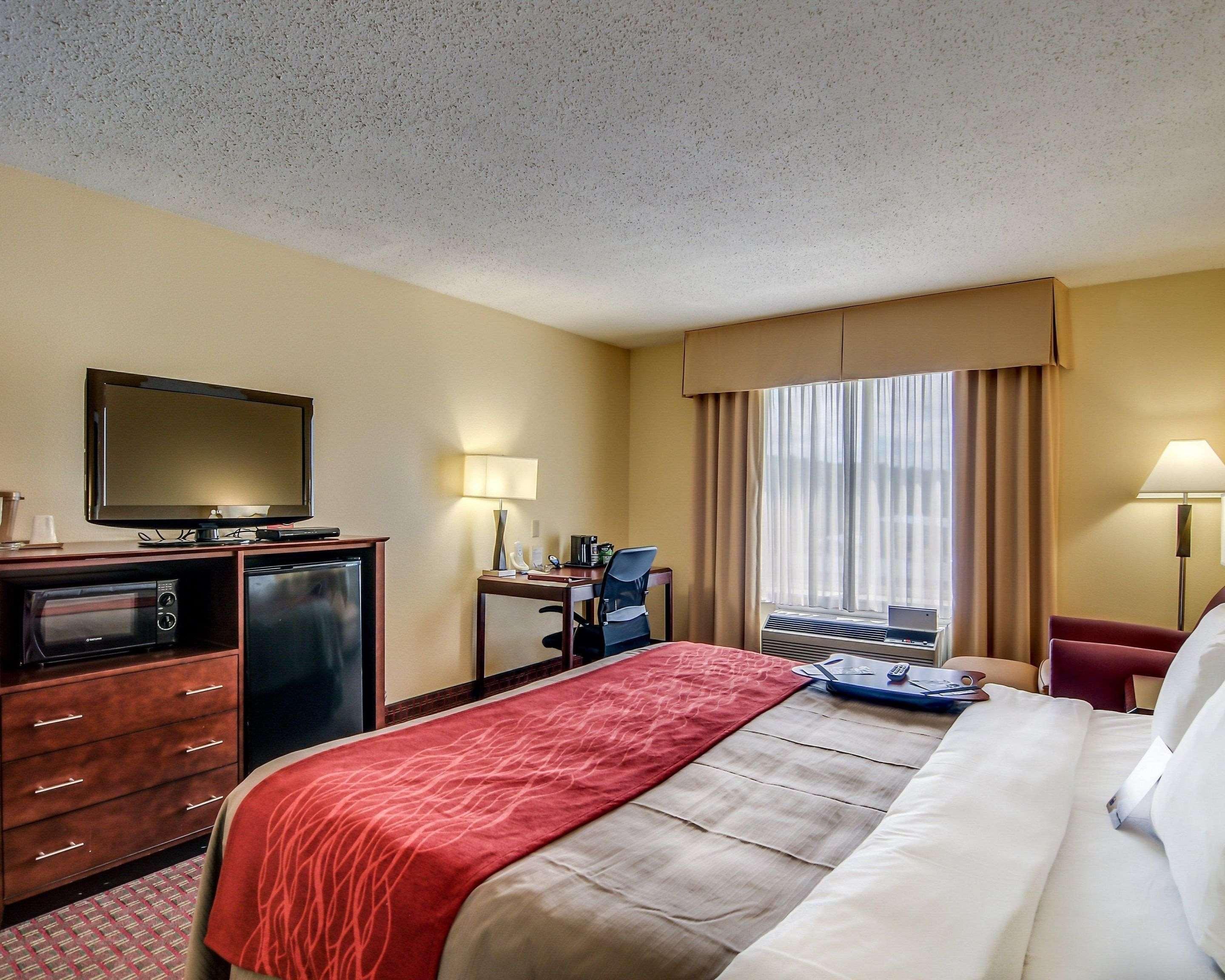 Comfort Inn & Suites Hillsville I-77 Exteriör bild