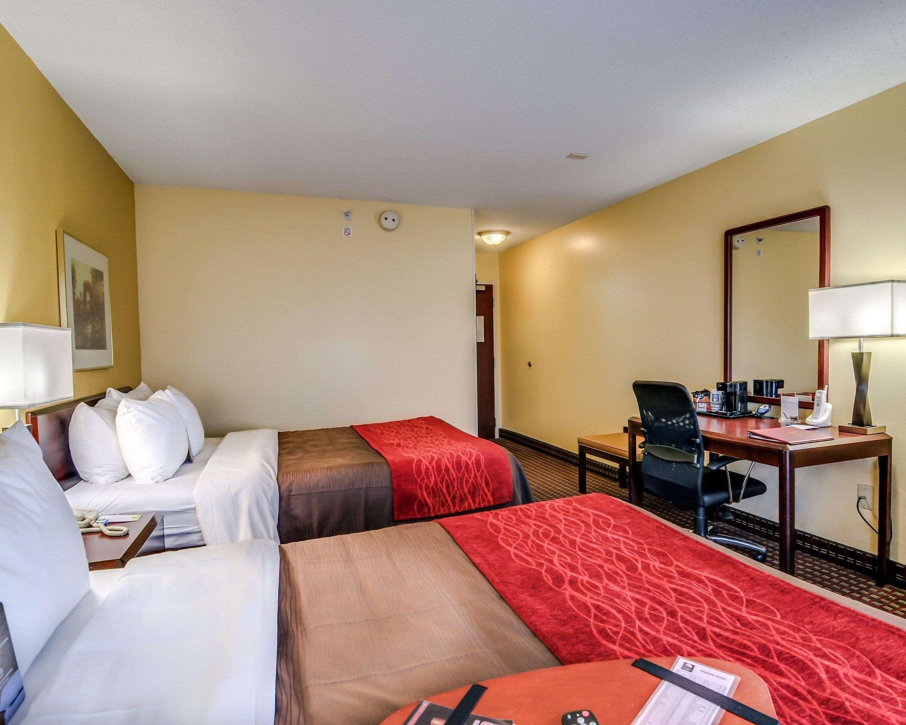 Comfort Inn & Suites Hillsville I-77 Exteriör bild