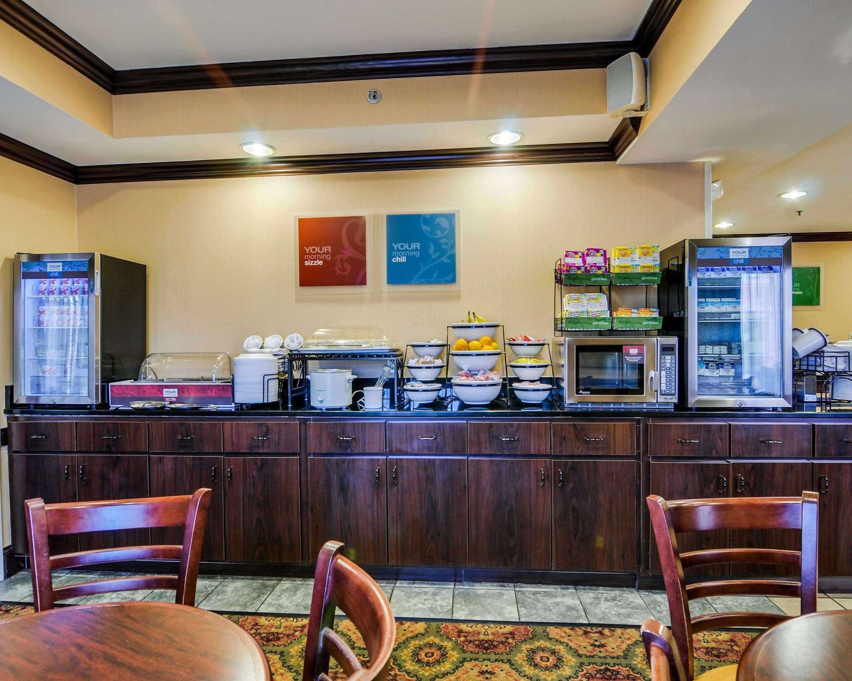 Comfort Inn & Suites Hillsville I-77 Exteriör bild