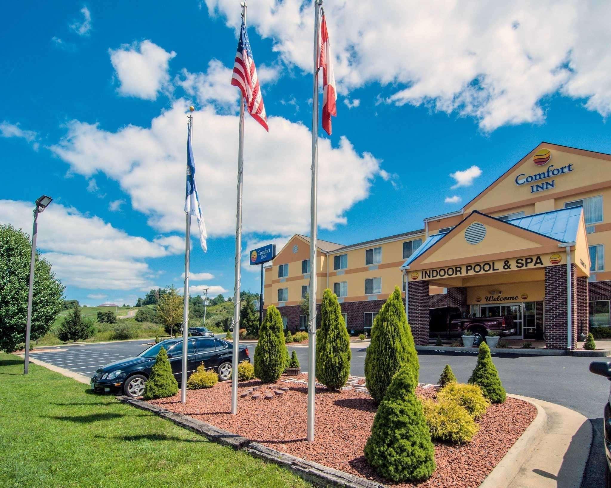 Comfort Inn & Suites Hillsville I-77 Exteriör bild